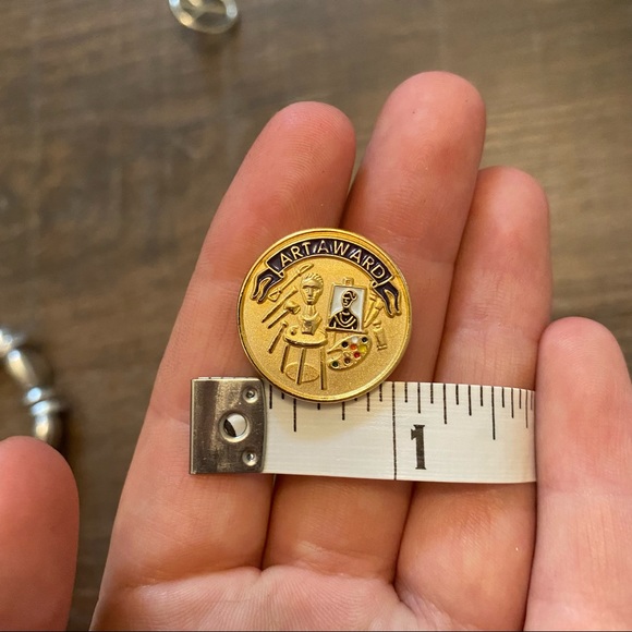 Pin Bundle - Picture 4 of 5